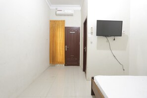Chambre Double Standard | Bureau, Wi-Fi gratuit, draps fournis