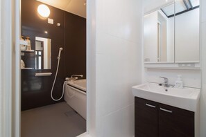 Hair dryer, towels