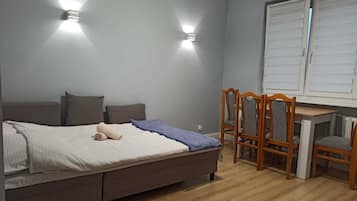 Departamento básico | 1 habitación, wifi gratis y ropa de cama