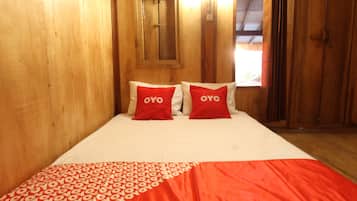 Standard Double Room | Desk, laptop workspace, free WiFi, bed sheets