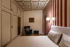 1 bedroom, in-room safe, iron/ironing board, free WiFi - Maison Pellegrì - Newly Renovated Apartment/Flat - Trevi Rome (Roma)