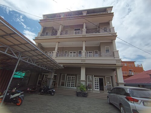 Hotel O Pondok Puti Sartika SyariahNearPasar Jum'at Aluh Aluh