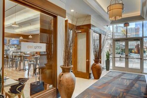 Dining - Signature 2Br3Ba balcony combo units 31-702 and 04 (Las Vegas)