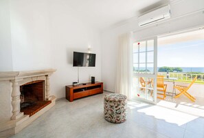 TV - Marina Vista Retreat - Luxury complex (Albufeira)