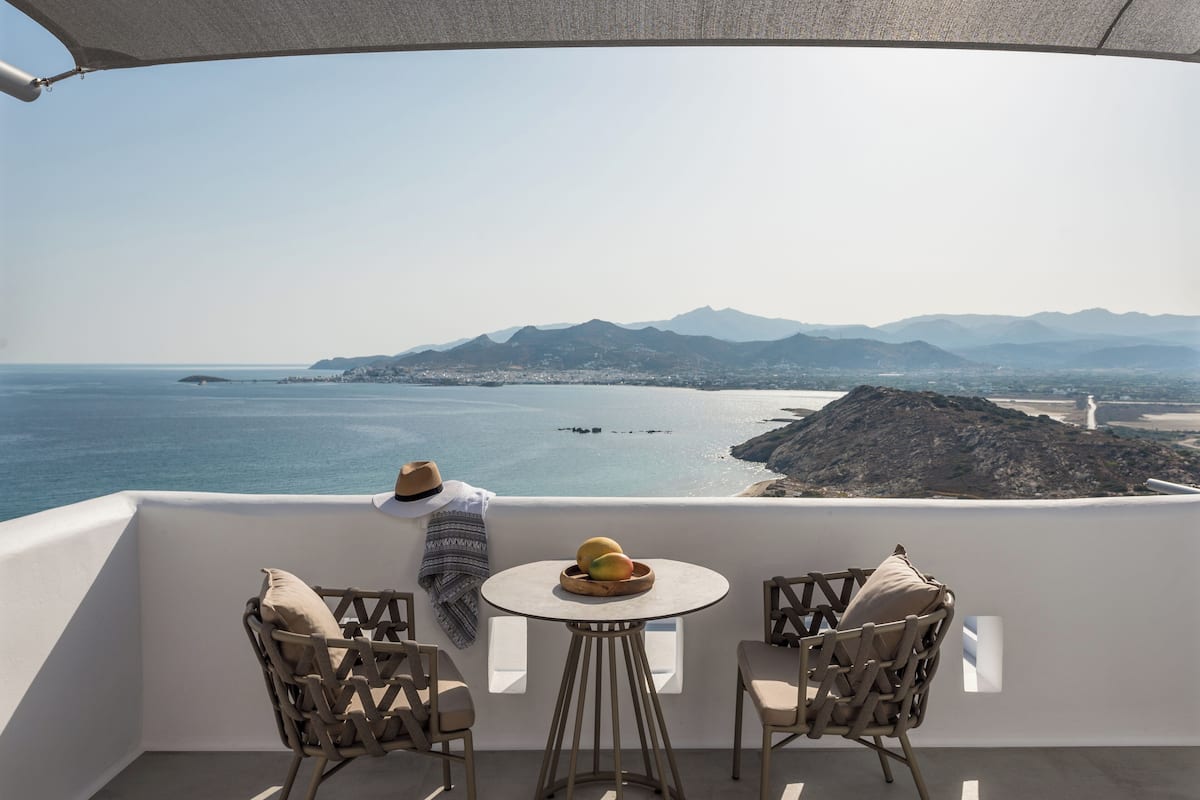 Deluxe Suite, Sea View with balcony | 1 bedroom, Egyptian cotton sheets, premium bedding, down duvets