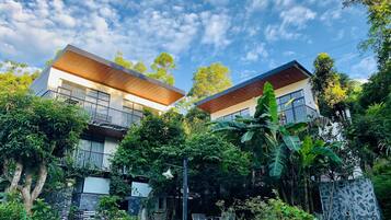 Façana frontal de l'allotjament