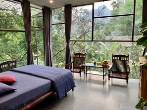 Habitació doble romàntica, vistes al jardí | 1 dormitori, wifi gratuïta i roba de llit 
