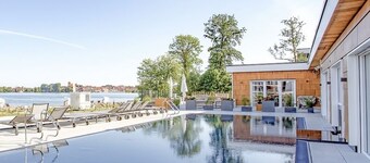 Luxuriös Ausgestattete Ferienwohnung für Max. 4 Personen. Pool, Strand und Sauna