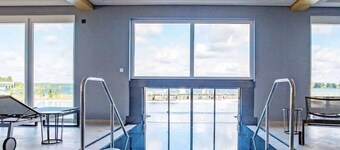 Luxuriös Ausgestattete Ferienwohnung für Max. 4 Personen. Pool, Strand und Sauna