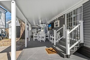 Exterior detail - Ocean Lakes Getaway, Golf Cart and Beach Access! (Myrtle Beach)