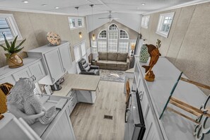 TV, fireplace, stereo - Ocean Lakes Getaway, Golf Cart and Beach Access! (Myrtle Beach)