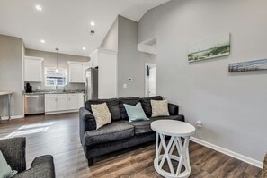 TV - Ocean Lakes Oasis, Golf Cart and Beach Access! (Myrtle Beach)