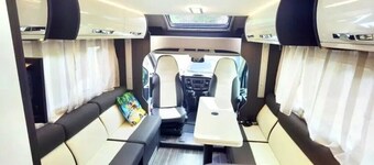 🌟 Camping-car Luxueux en Bord de Seine - Un Séjour Unique 🌟