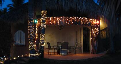 Caracoles House is a "treasure chest" of a house that directly overlooks the sea.