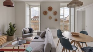 Apartment, 1 Bedroom, Balcony (4 People) | 거실 공간