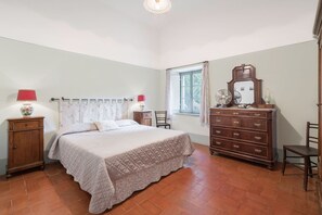 3 Schlafzimmer, Reisekinderbett, kostenloses WLAN