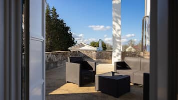 Habitación doble Deluxe | Terraza o patio