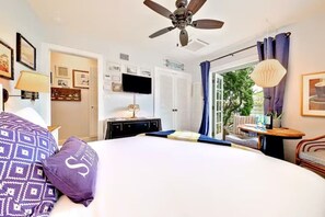 Schreibtisch, Bügeleisen/Bügelbrett, kostenloses WLAN, Bettwäsche