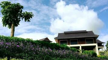 Family Villa | 1 bedroom, free WiFi, bed sheets