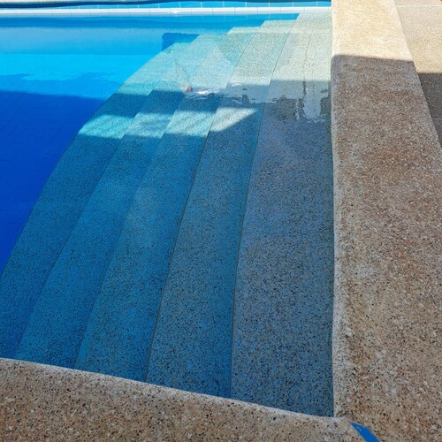 Villa neuve, aérée et confortable 