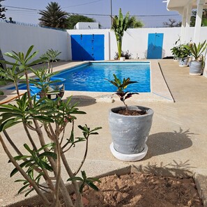 حمام سباحة