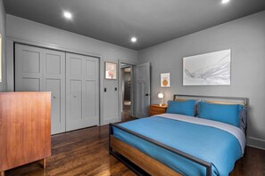 2 Schlafzimmer, Schreibtisch, Bügeleisen/Bügelbrett, kostenloses WLAN