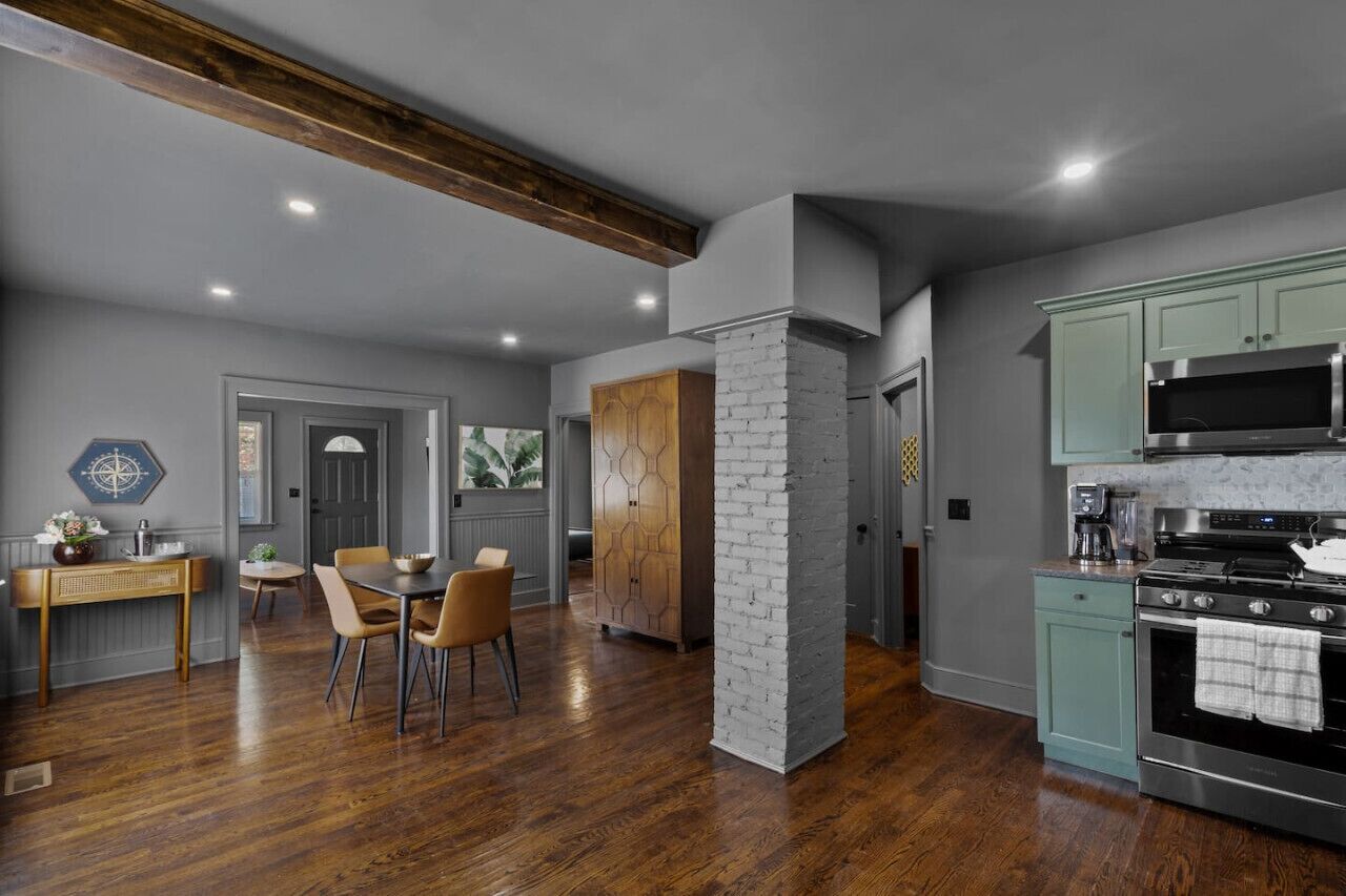 冰箱、微波炉、烤箱、炉灶