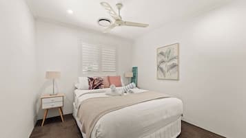3 bedrooms, iron/ironing board, travel cot, WiFi