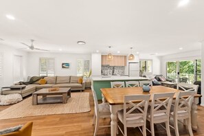 Interior - Spacious 3BR Apartment Near Noosa River (Noosaville)
