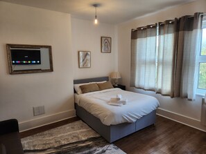 Apartment | 1 bedroom, iron/ironing board, free WiFi, bed sheets