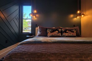 2 habitaciones, escritorio, tabla de planchar con plancha y wifi 