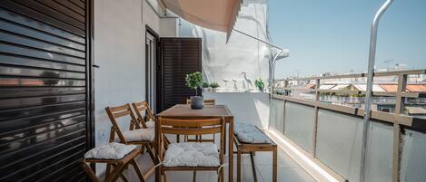 Luxury Apartment | Balcony