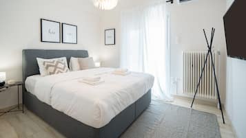 Luxury Apartment | 3 bedrooms, premium bedding, in-room safe, individually decorated