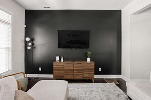 3 室のベッドルーム、アイロン / アイロン台、旅行用ベビーベッド、WiFi