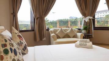 Deluxe Double Room, 1 King Bed, Mountain View | 2 bedrooms, premium bedding, pillowtop beds, free minibar items