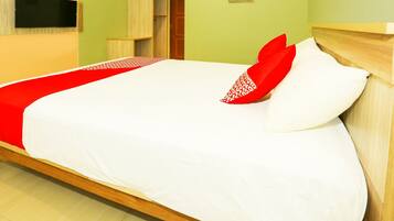 Deluxe Double Room | Desk, laptop workspace, free WiFi, bed sheets