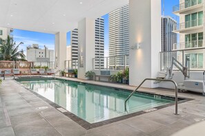 Outdoor pool - 227 NE 2nd St - Unit 1703 (Miami)