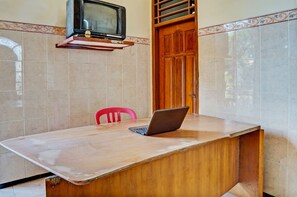 Quầy tiếp tân