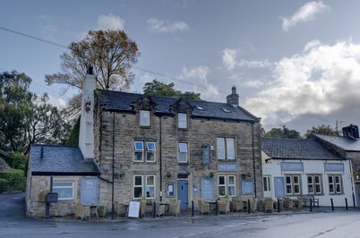 Waddington Arms