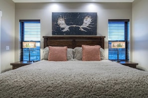 3 slaapkamers, een strijkplank/strijkijzer, gratis wifi, beddengoed