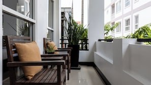 Deluxe Triple Room | Terrace/patio