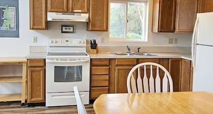 Ocean View in Yachats! Dog Friendly!