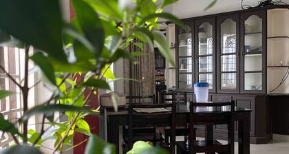 8 min walkable distance from museum, zoo and kanakakunnu palace
Prime location