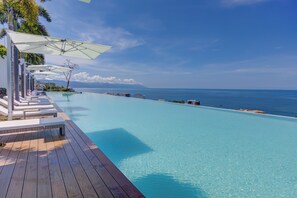 Opvarmet pool