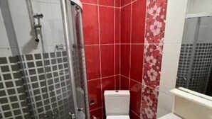 Apartment | Bathroom - Ease Inn (Istanbul)