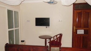 Habitación familiar con 2 camas individuales | Ropa de cama de alta calidad, wifi gratis, ropa de cama
