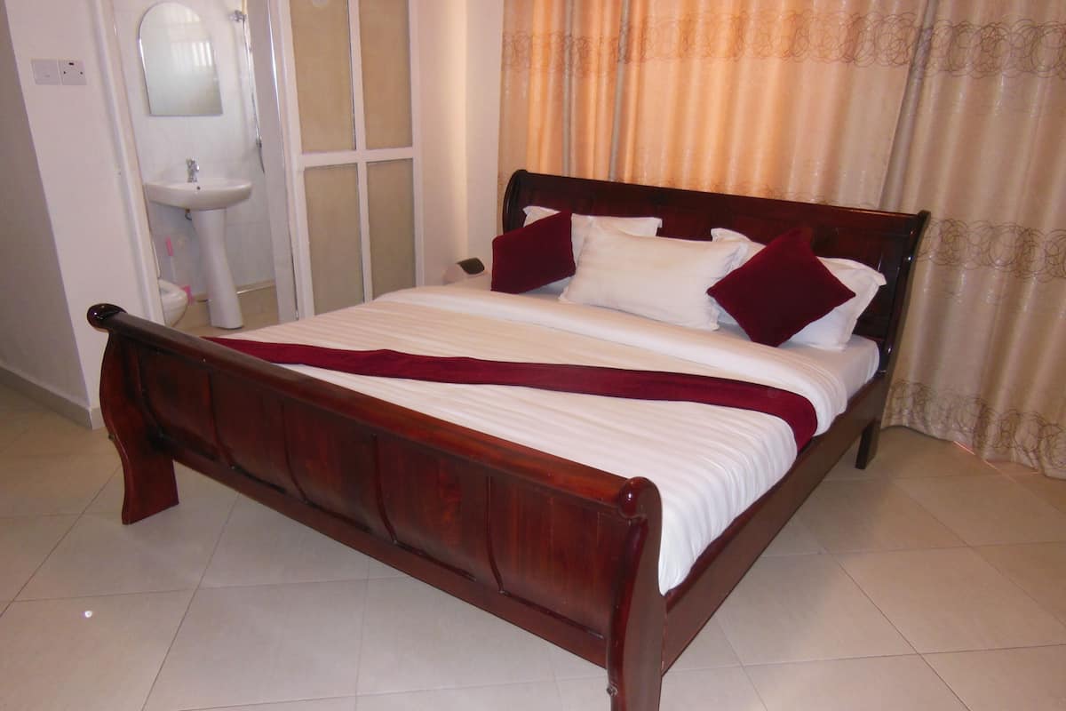Comfort Double Room | Premium bedding, WiFi (free), bed sheets