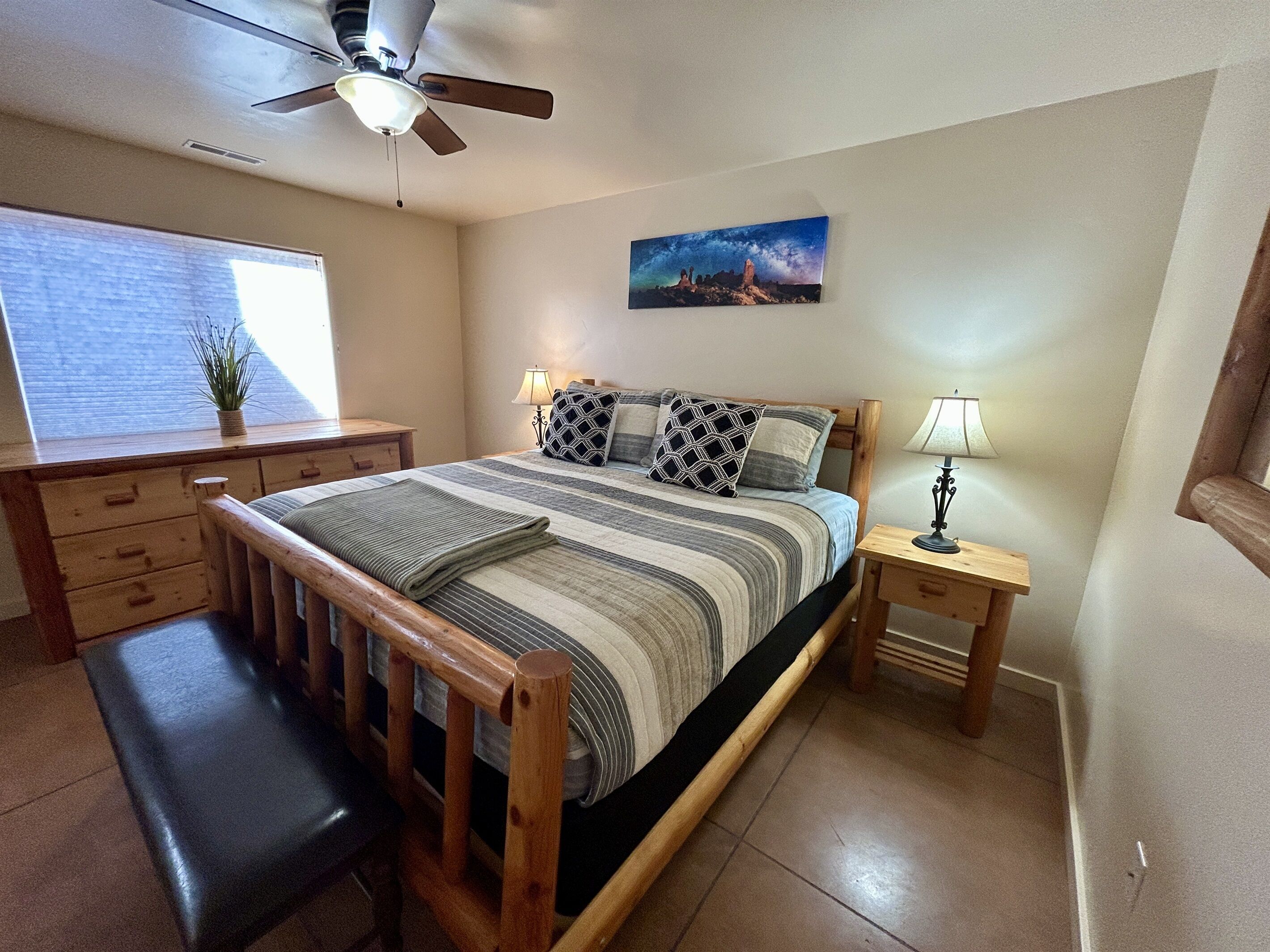 3 chambres, fer et planche à repasser, Wi-Fi gratuit, draps fournis