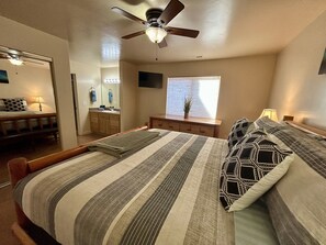 3 chambres, fer et planche à repasser, Wi-Fi gratuit, draps fournis