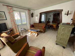 Smart-tv och eldstad